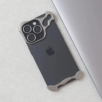 Alloy Armor Invisa Case UNINEED